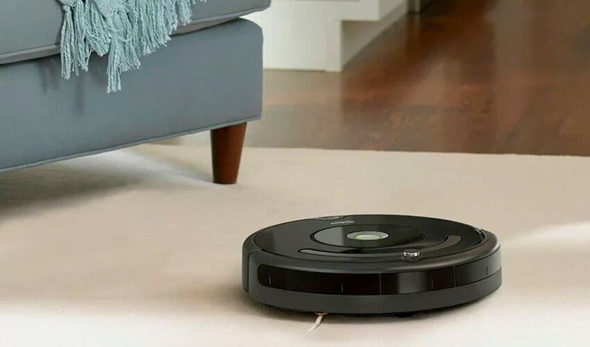Roomba 675 vs 690: Which Should You Select?