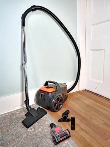 How Does A Canister Vacuum Work?
